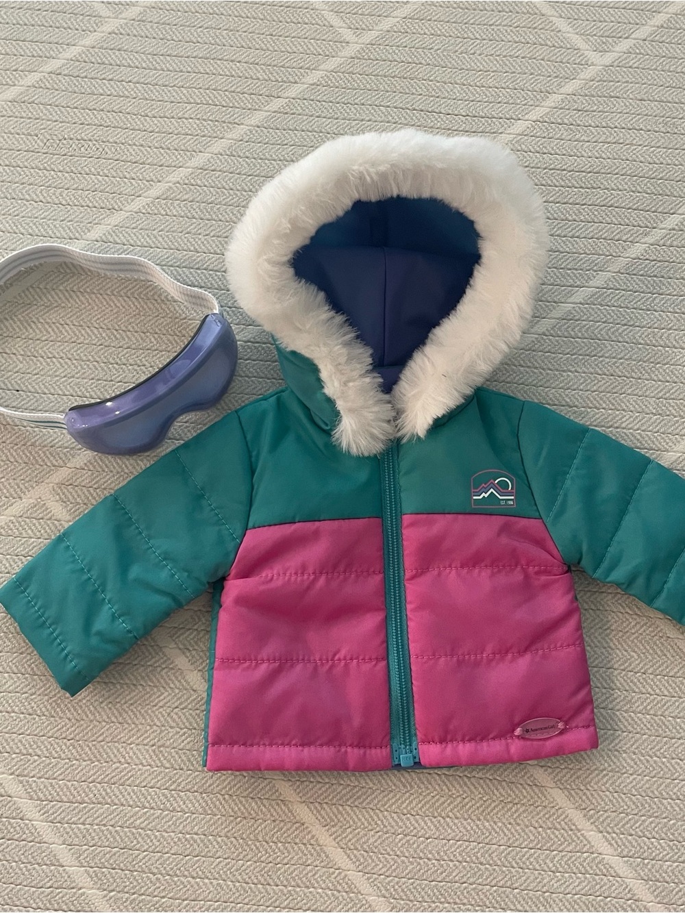 American Girl Corinne's Ski Jacket and goggle set Doll Clothe